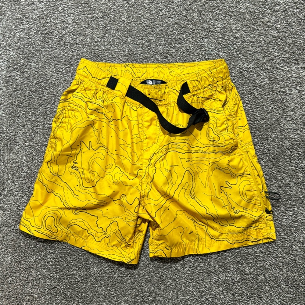 The North Face Topography Belted Shorts Men Small Yellow Black Lined‎ Pockets